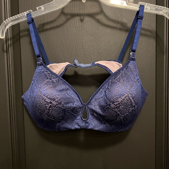 Barely There Deep Blue Lace Bra - Picture 1 of 4